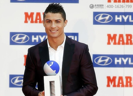 30歲出頭的C羅，是如何走上霸道總裁之路的？