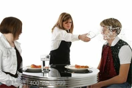 在加拿大，不給小費后果會很嚴重